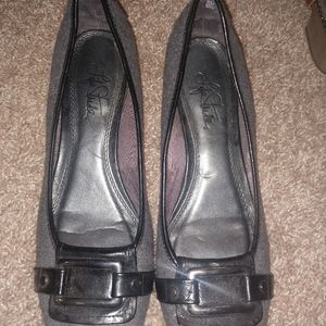 Size 8 Gray Life Stride Dress Shoe